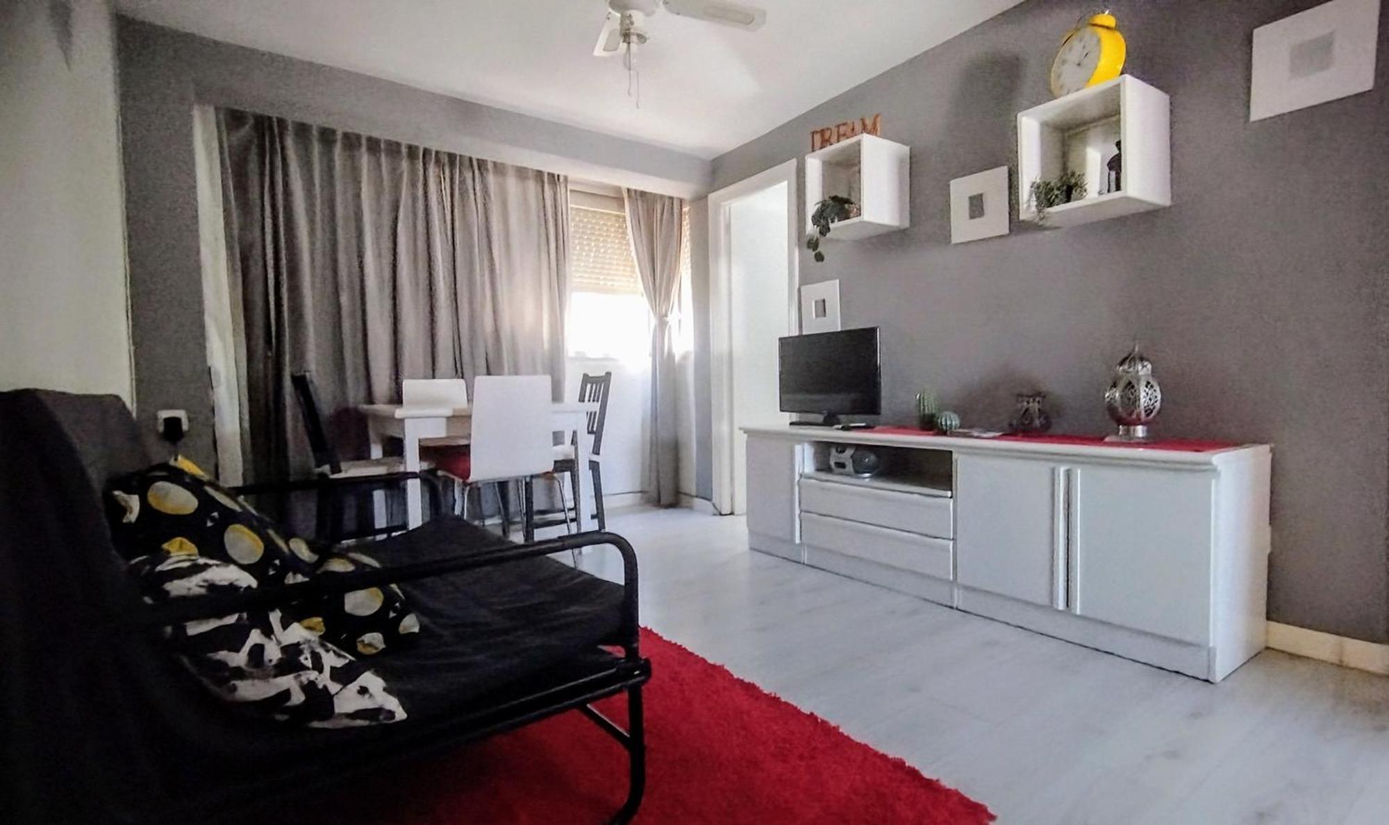 Apartamento Luminoso Y Cómodo *